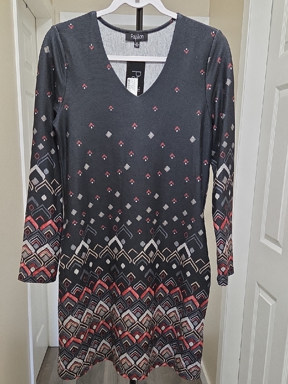 NWT Papillon Blanc Black Geometric Print Knit Dress | V-Neck Long Sleeve Swing - Picture 2 of 8